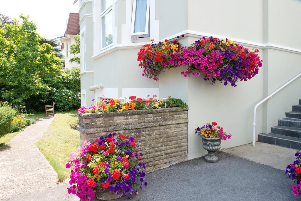 The Winter Dene Hotel Bournemouth Exterior photo